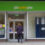 Degree apprenticeships ‘fail to live up to wider access promises’