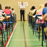 Scrap exams in June because of ‘hot school halls’, expert says