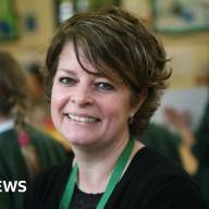 'Missed opportunities' to support head teacher