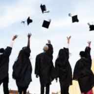Graduate employment falls as one in five apply for 100 jobs