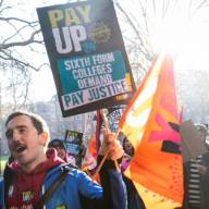 NEU calls off sixth form college strikes