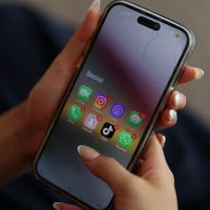 Labour MPs anticipate 'politically inept' U-turn on social media ban